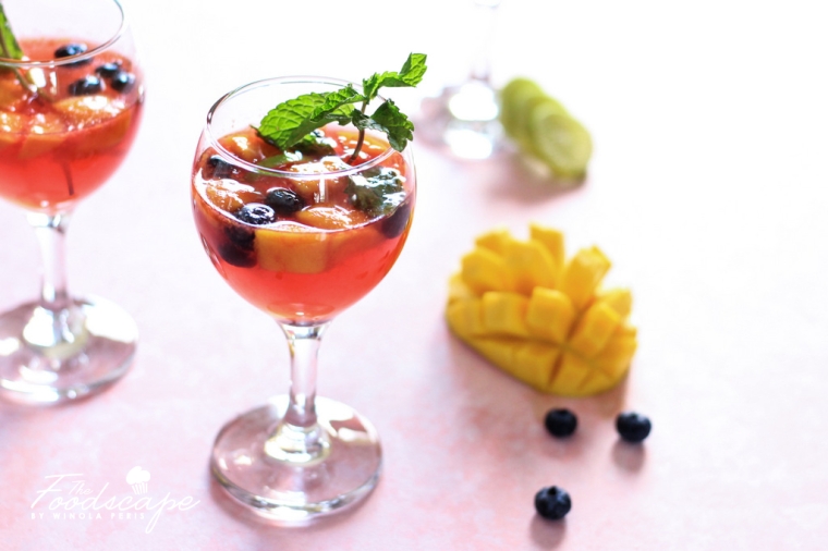 Boozy and sweet, this Mango Pink Moscato is fruity and fabulous! The best Sangria Recipe and a super easy homemade cocktail at that! Mango Sangria - just the tropical summer cocktail you need! Drinks Recipes. Cocktail Recipes. Mocktail Recipes. Pink Moscato. Wine Recipes. Wine Cocktails. Sangria Recipes.